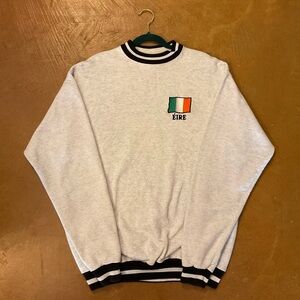 Éire Men's Crewneck Sweater - Light Gray with Black Trim